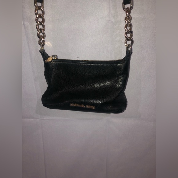 Michael Kors crossbody purse - Picture 2 of 3